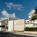 Nizuc Villa