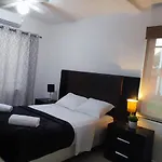 Cozy Apartment Close To The Beach