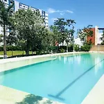 Modern, Downtown Apartment, 2Br, 2Bth, With Pool