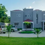 Luxury Gray House Hotel