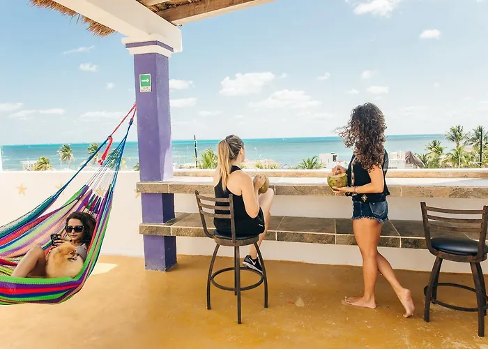 The Mermaid Hostel Beach (Adults Only)