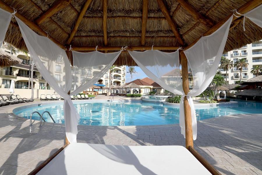 Emporio Resort Cancún