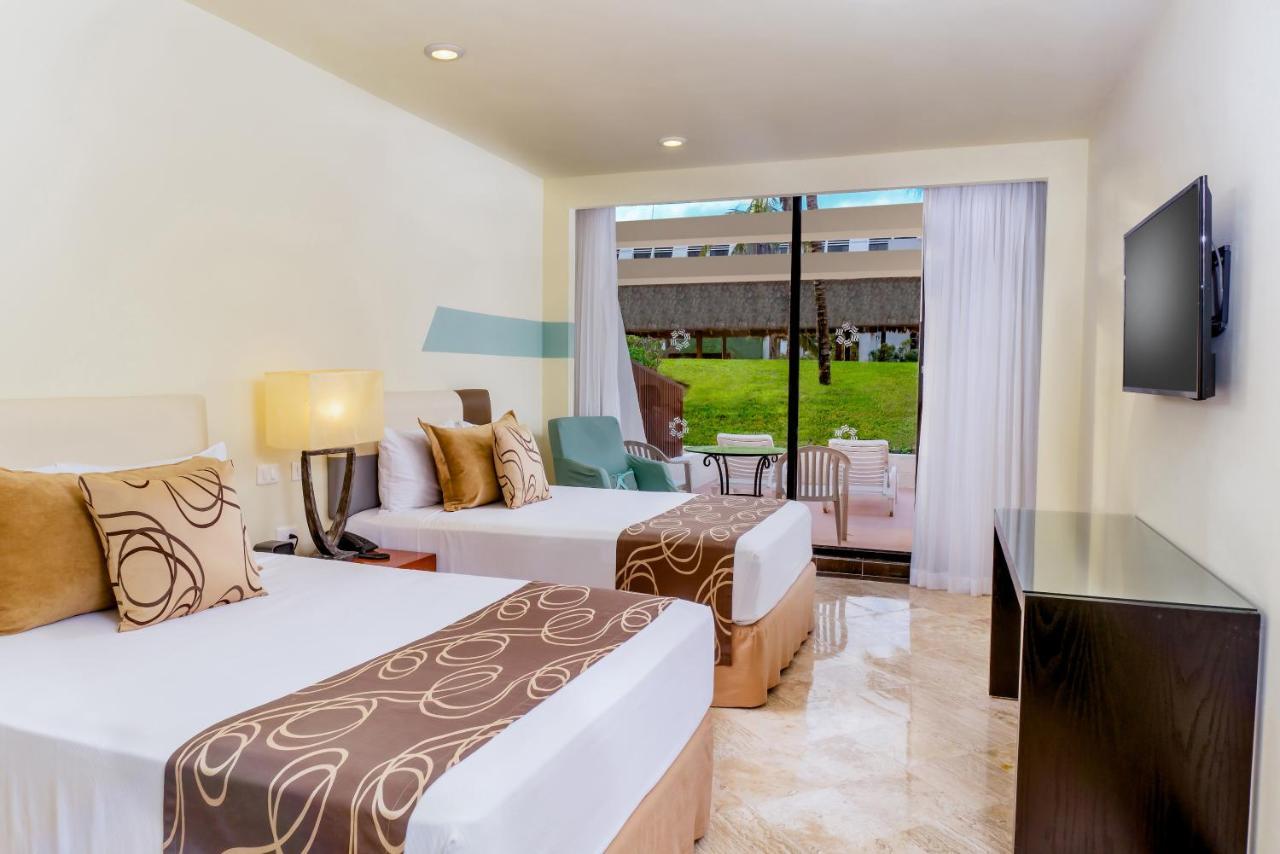 Oh! On The By Oasis Hotel 4*
