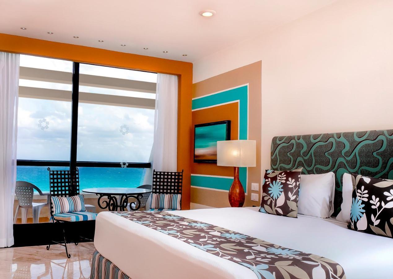 Oh! On The By Oasis 4* Cancún