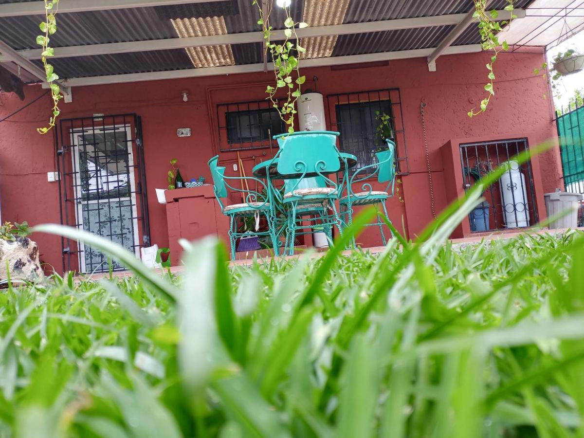 Mi Otoch En Jardin Terraza Asador