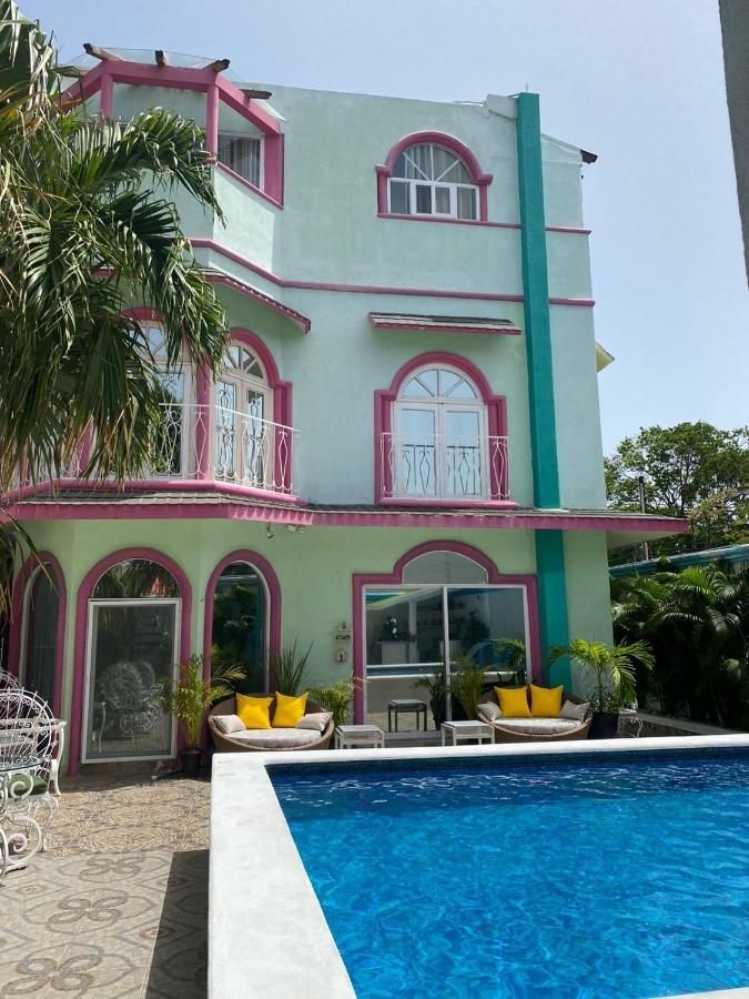 The Quetzal Bed and breakfast Cancún