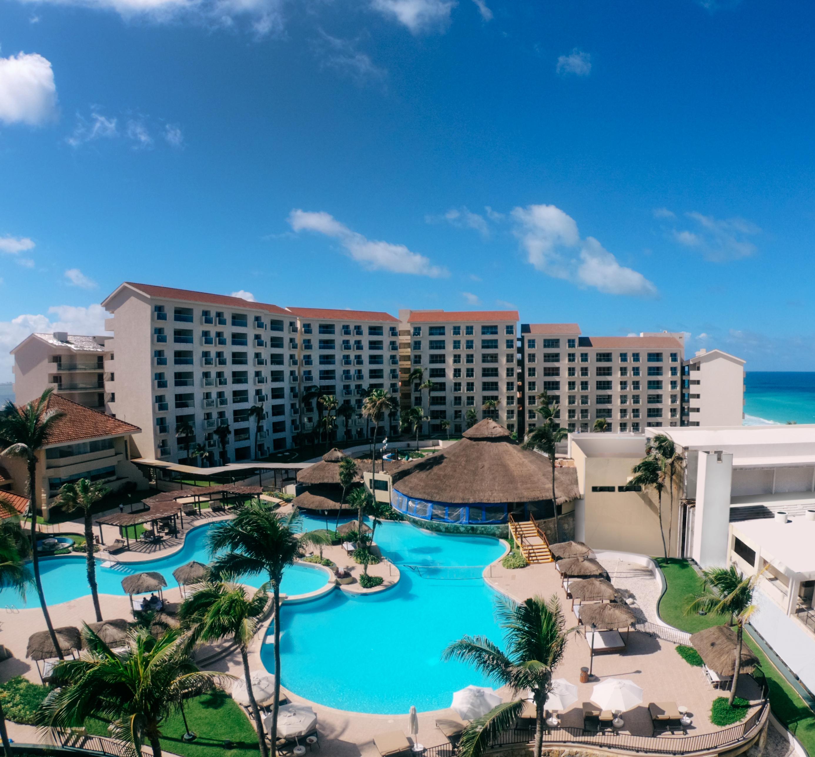 Emporio Resort 4*