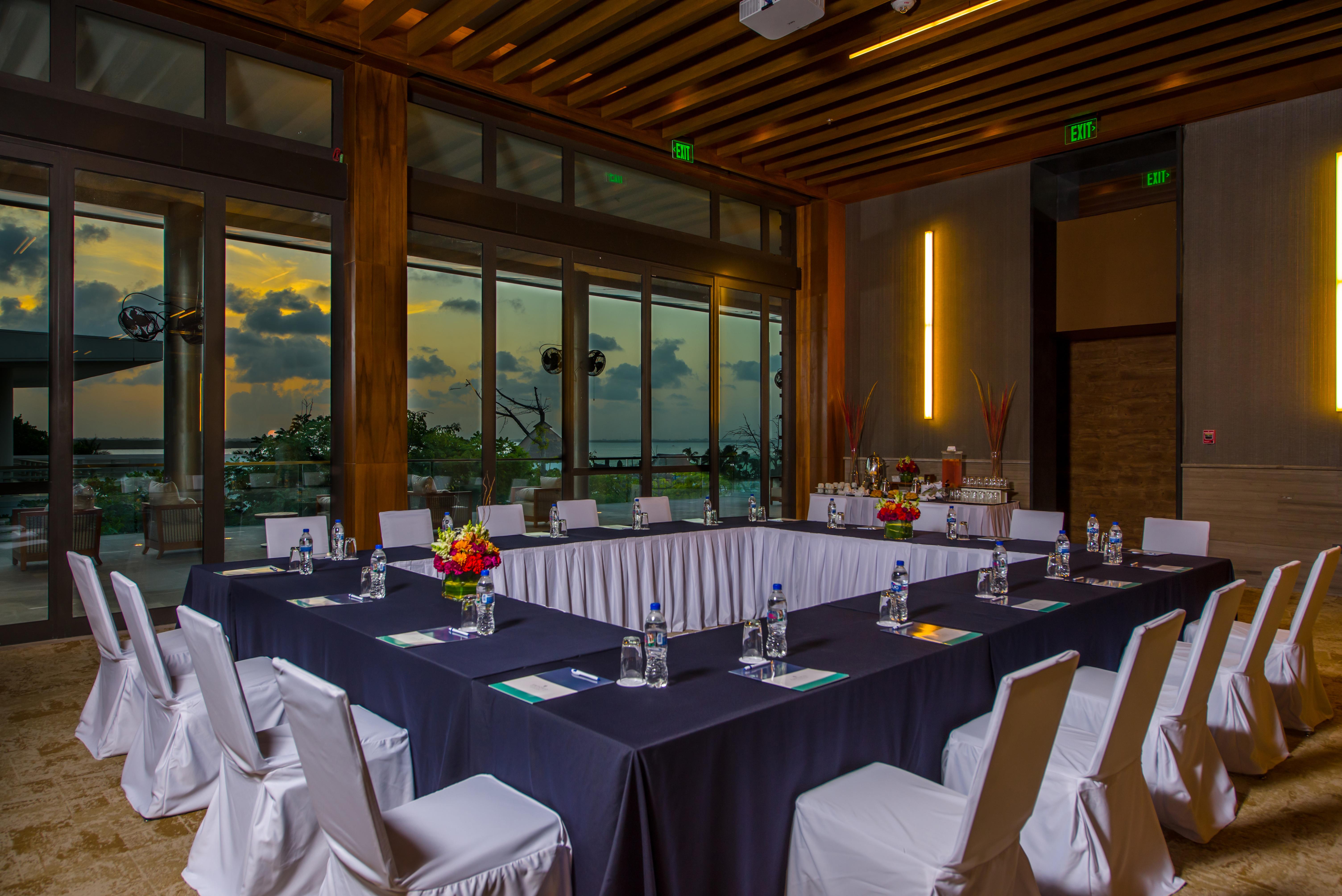 Resort Emporio Cancún