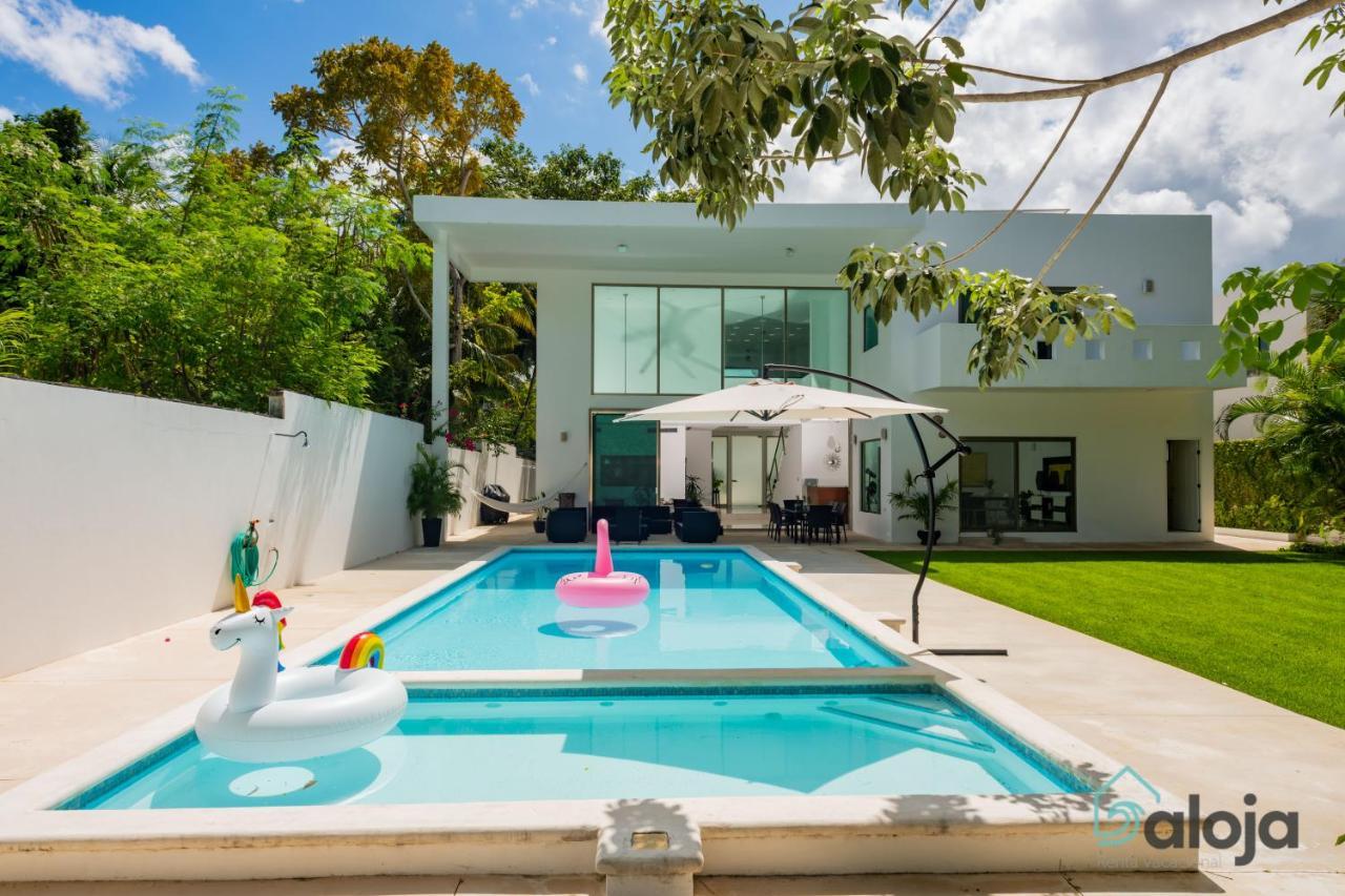 Villa Modern With Private Pool In *
