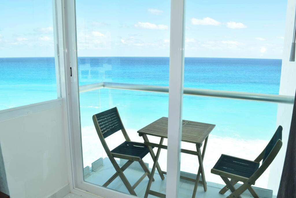 Hermoso Estudio Frente Al Mar, Balcon, Gym 3504 Apartamento *