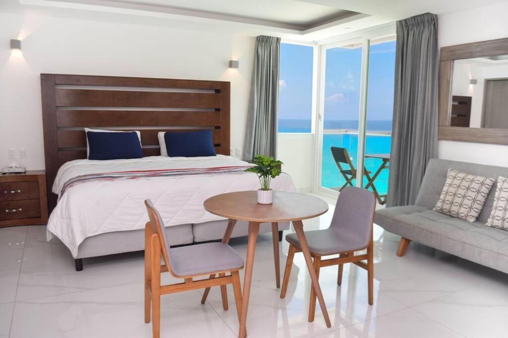 Apartamento Hermoso Estudio Frente Al Mar, Balcon, Gym 3504 *