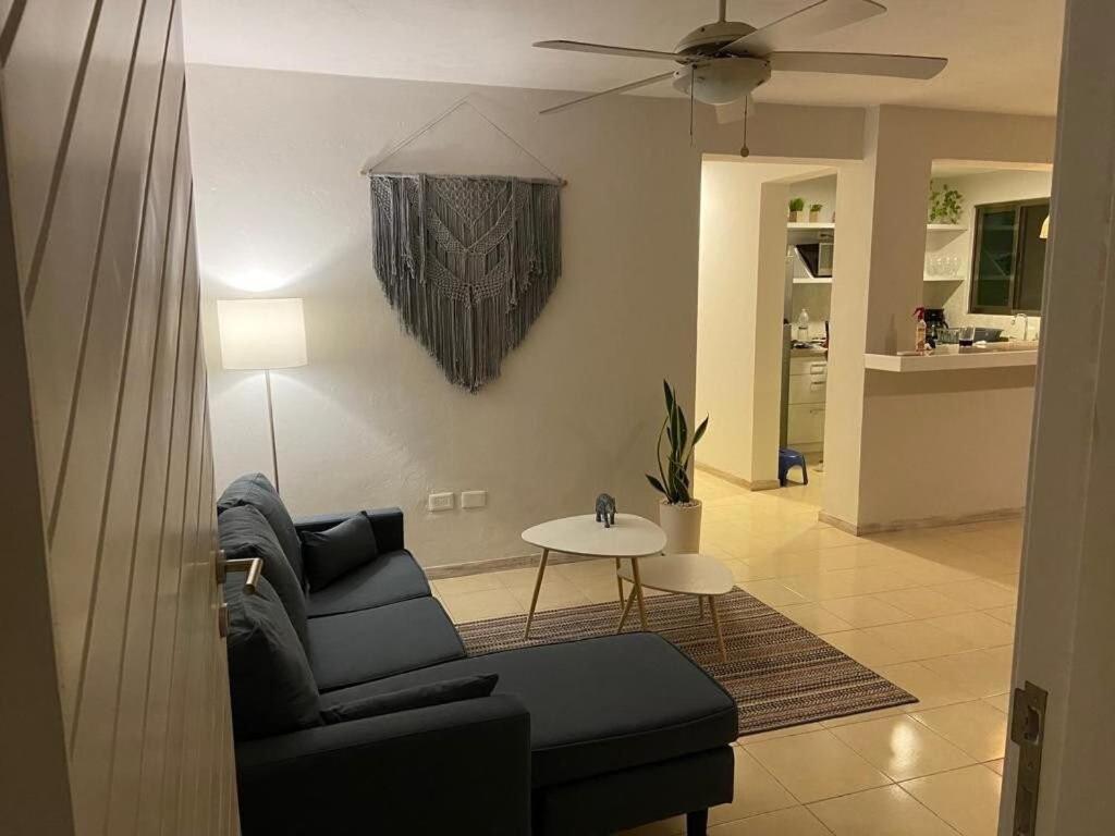 Hermoso Condominio Recien Remodelado Con Alberca Y Super Ubicacion * Cancun