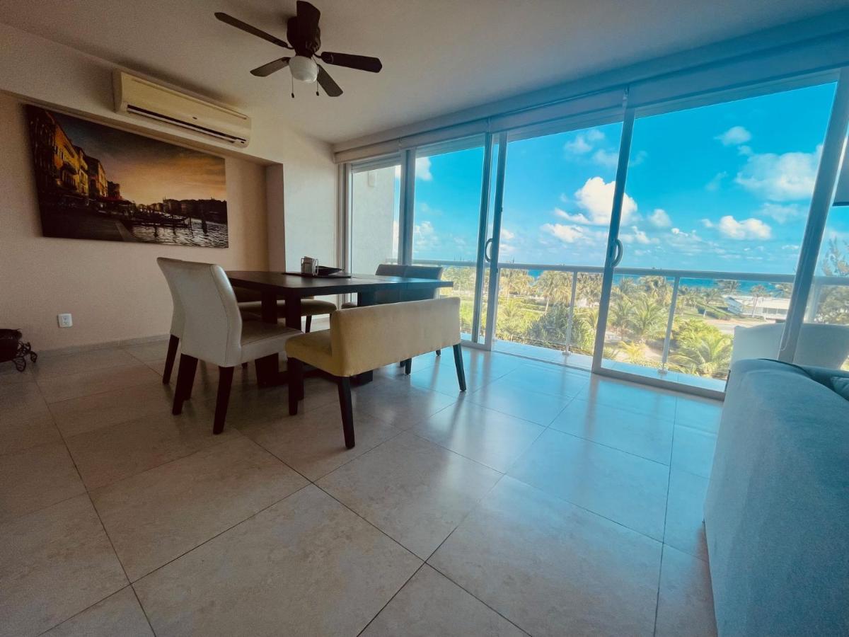 Punta Me Luxury Ocean View & Front Apartment Cancun