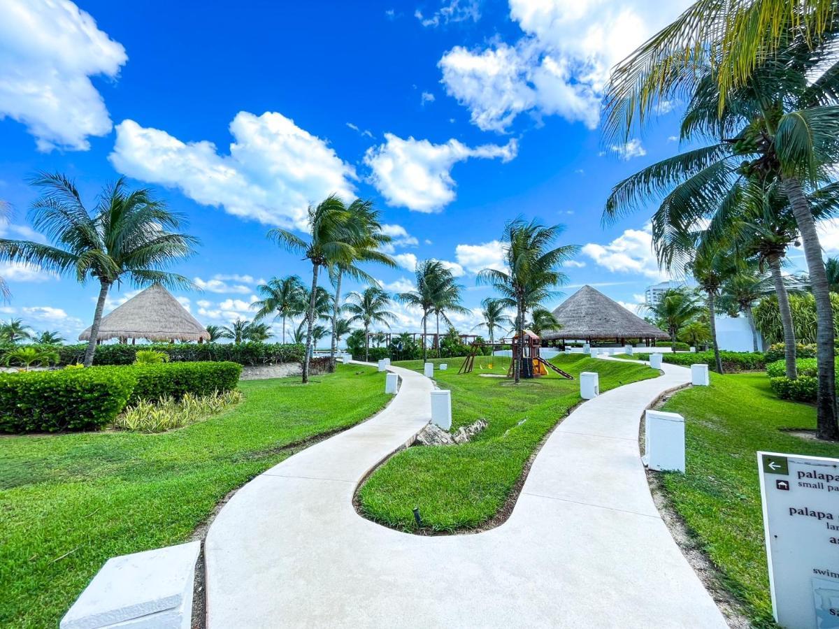 Punta Me Luxury Ocean View & Front Cancun