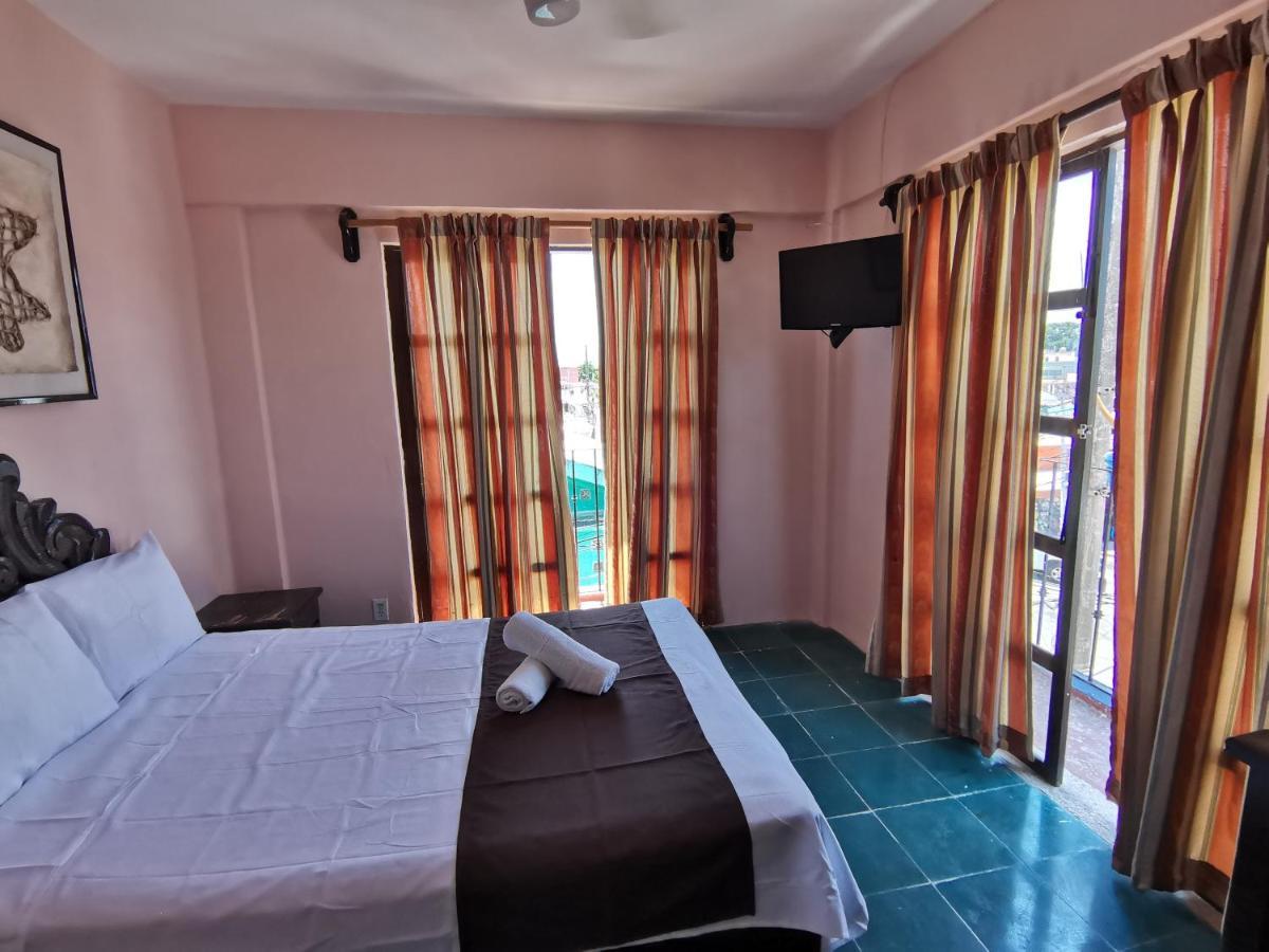 Colonial San Carlos 3*