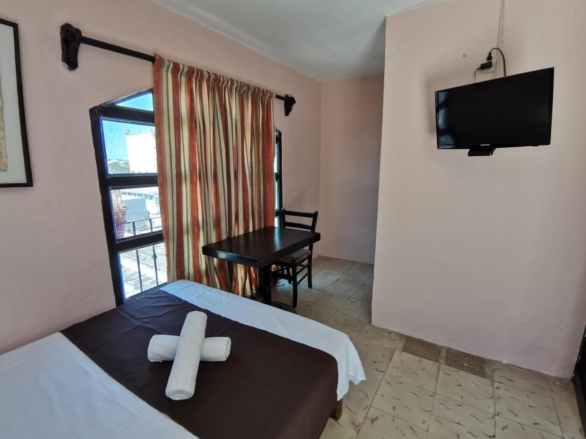 Colonial San Carlos 3*