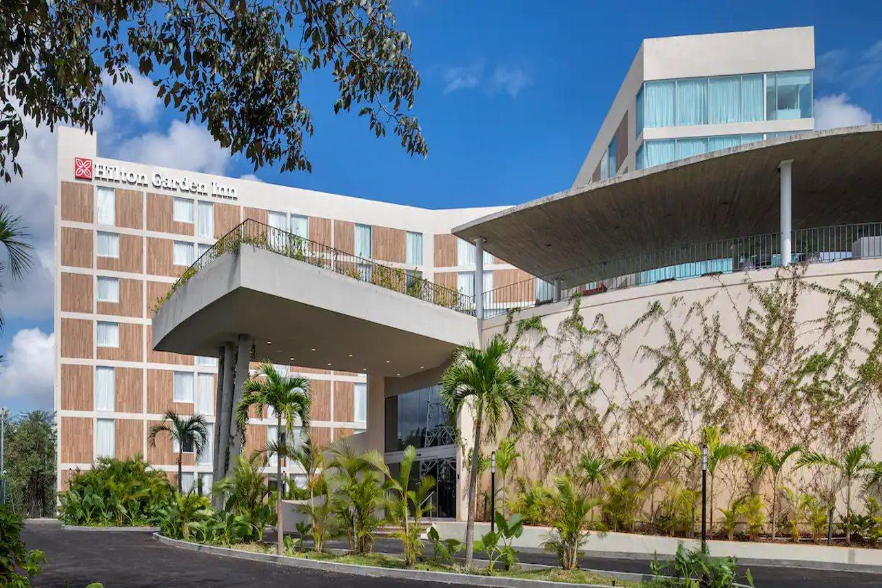 Hotel Hilton Garden Airport 4*