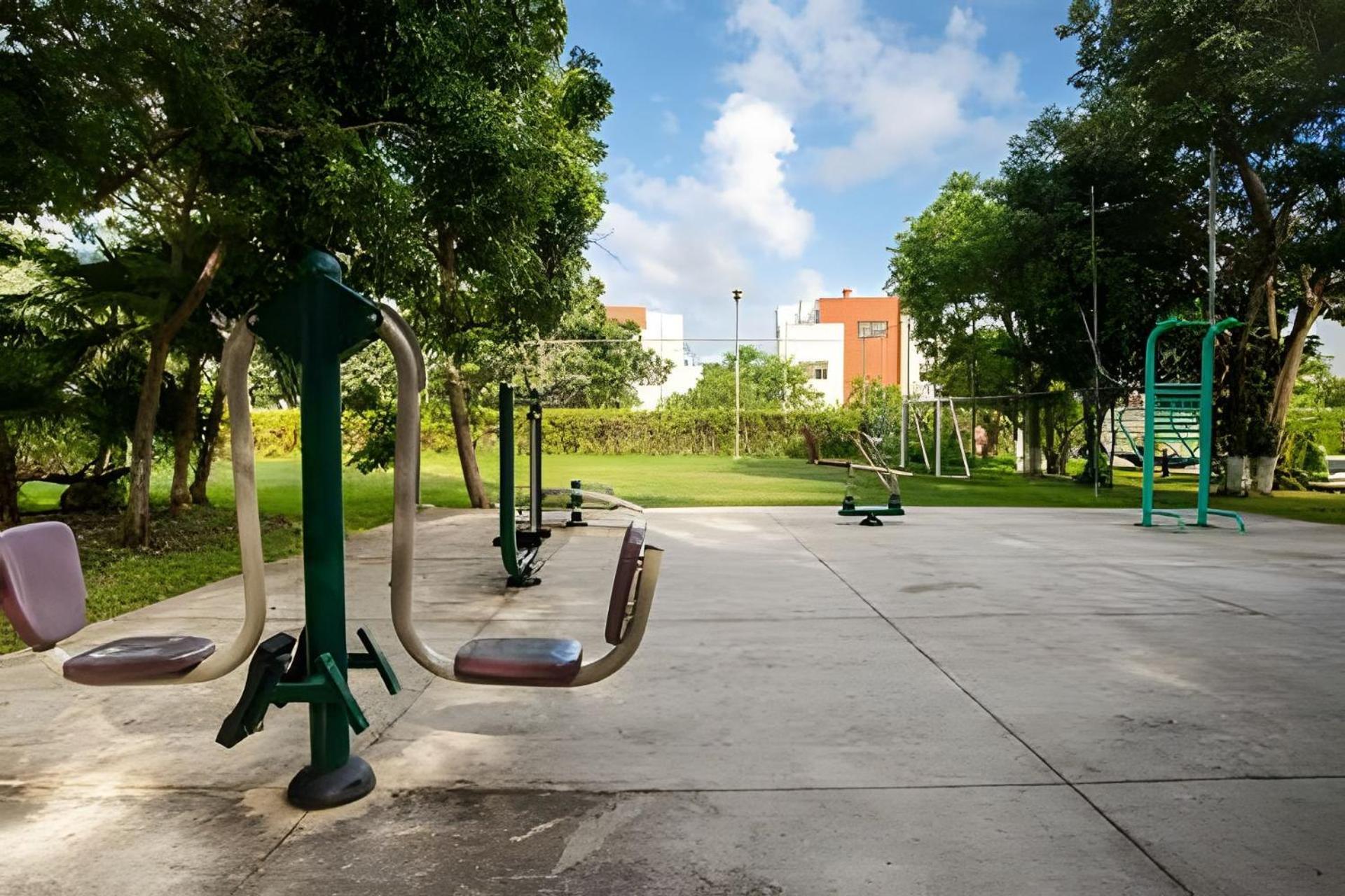 Exclusive Building 6 People 3 Cable Televisions 2 Swimming Pools Balcony, Cancún