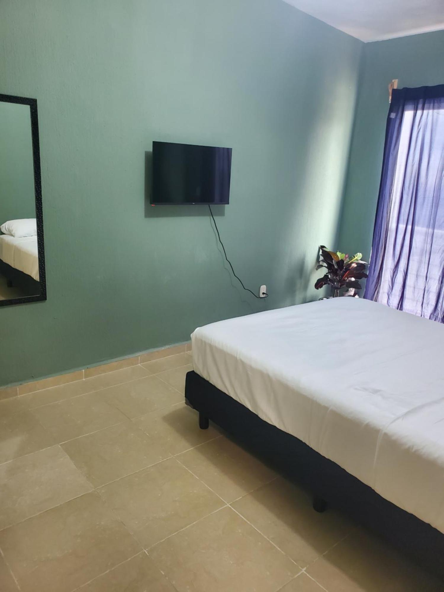 Habitación en casa particular Play H Cancún