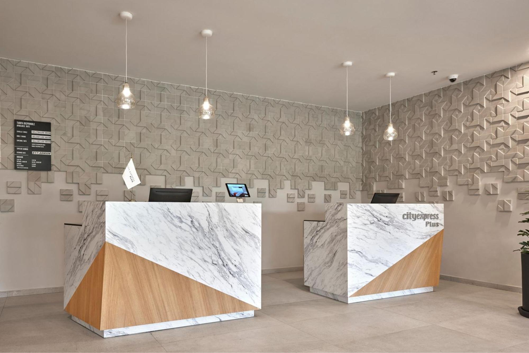 Aeropuerto Riviera Hotel 4*