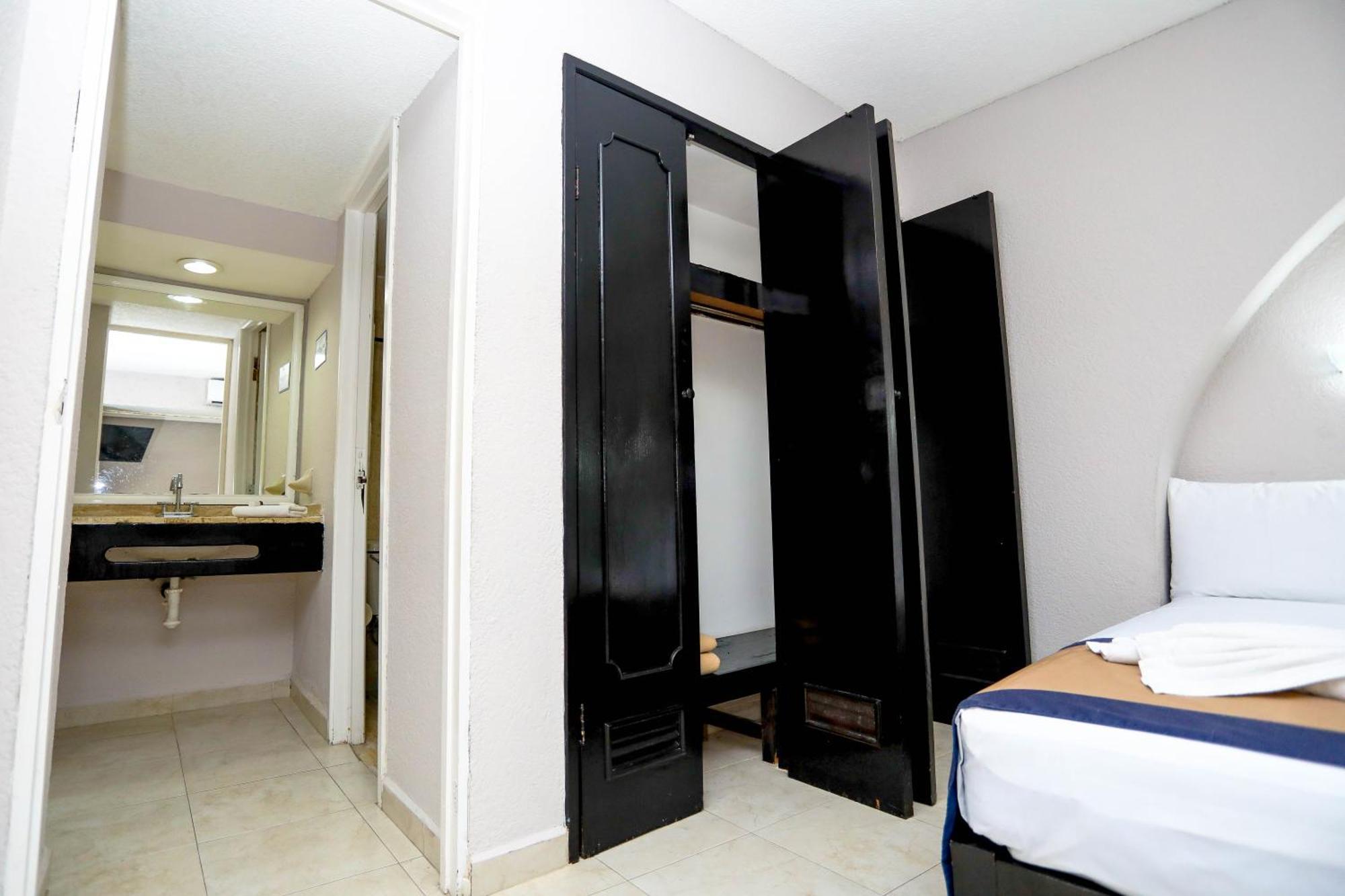 Caribe Internacional 3* Cancún