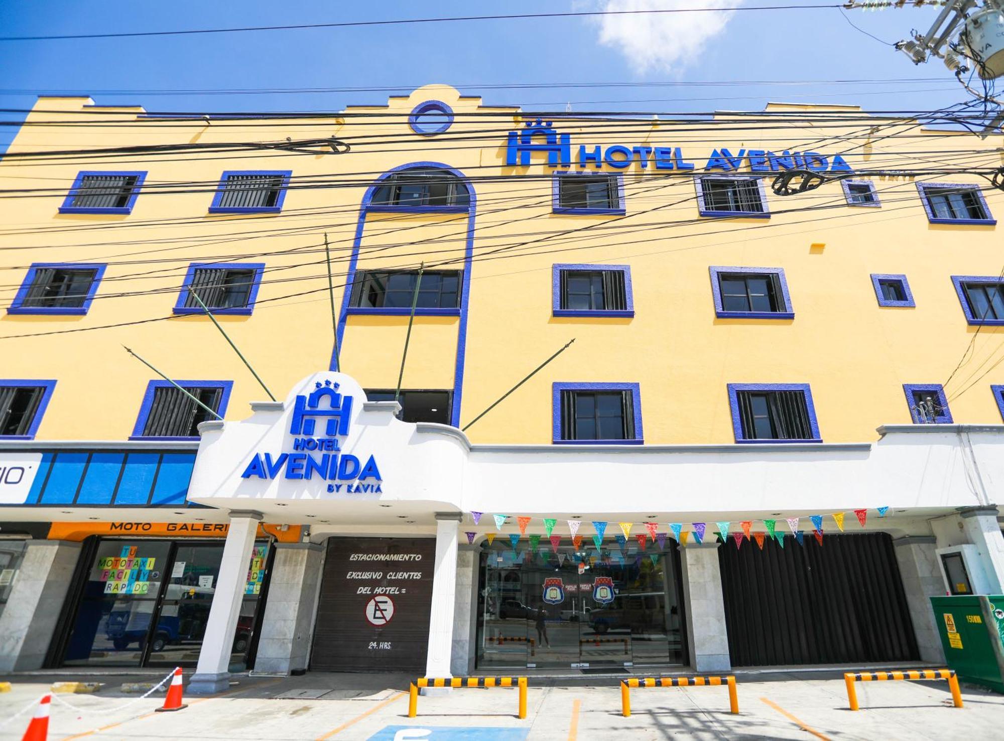 Avenida Cancún