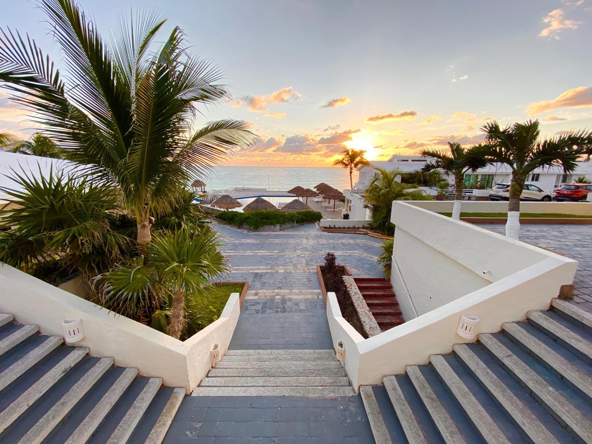 Beach Apartment With Balcony And View, Brisas Cancun Hotel Zone, 1 Bedroom Cancún