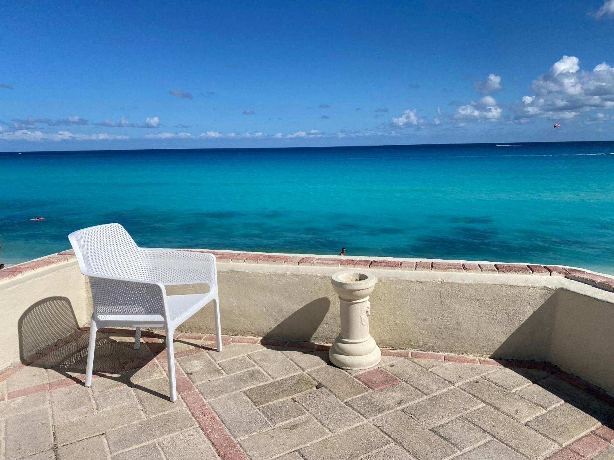 Beach Apartment With Balcony And View, Brisas Cancun Hotel Zone, 1 Bedroom * Cancún