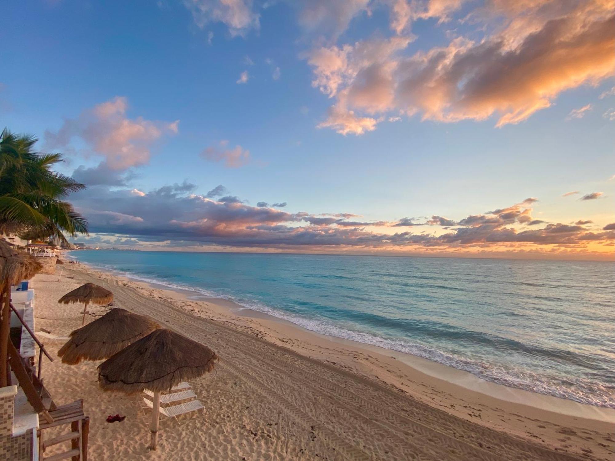 Beach Apartment With Balcony And View, Brisas Cancun Hotel Zone, 1 Bedroom Cancún