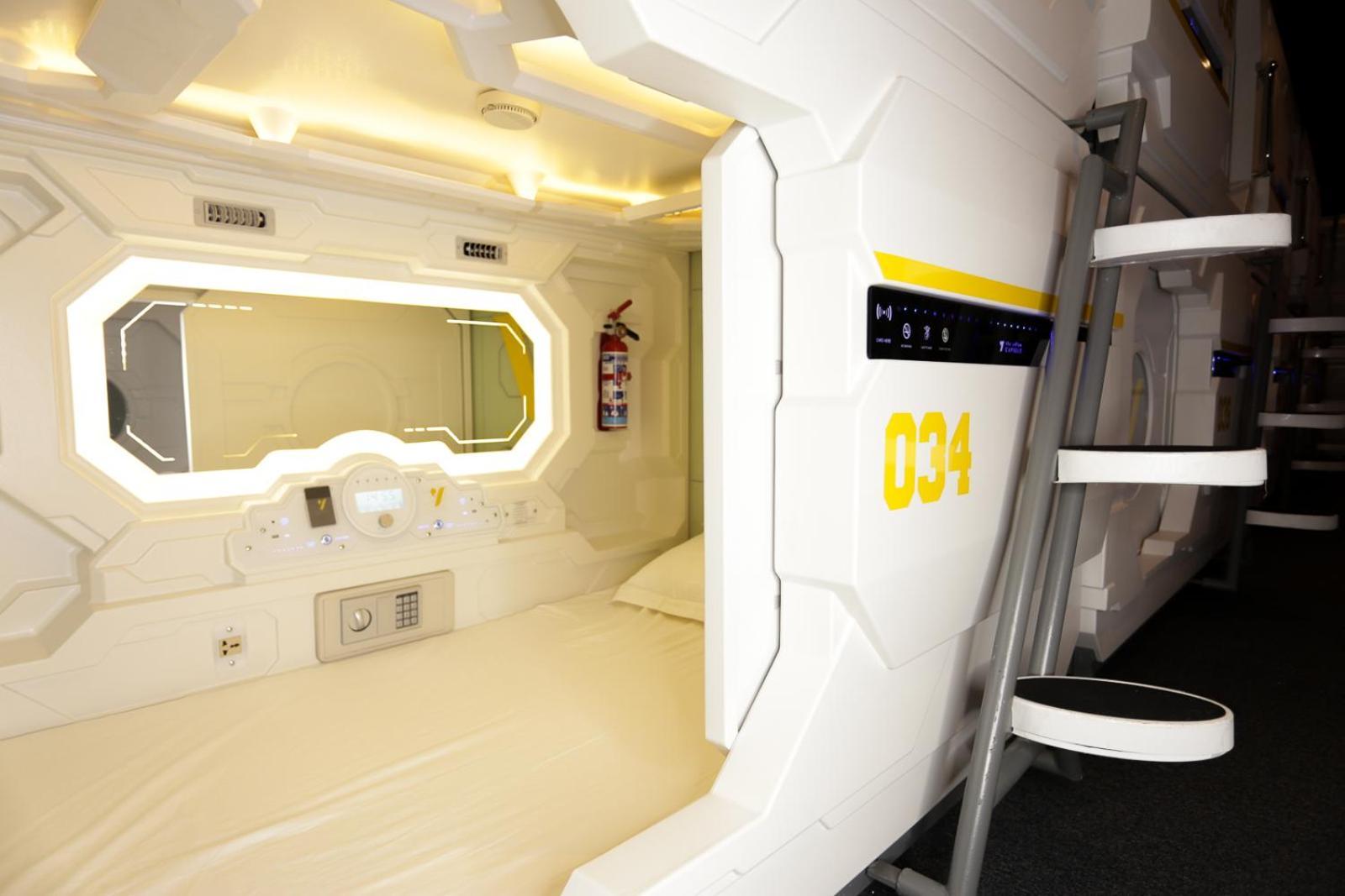 The Yellow Capsule Close To Airport Cancún