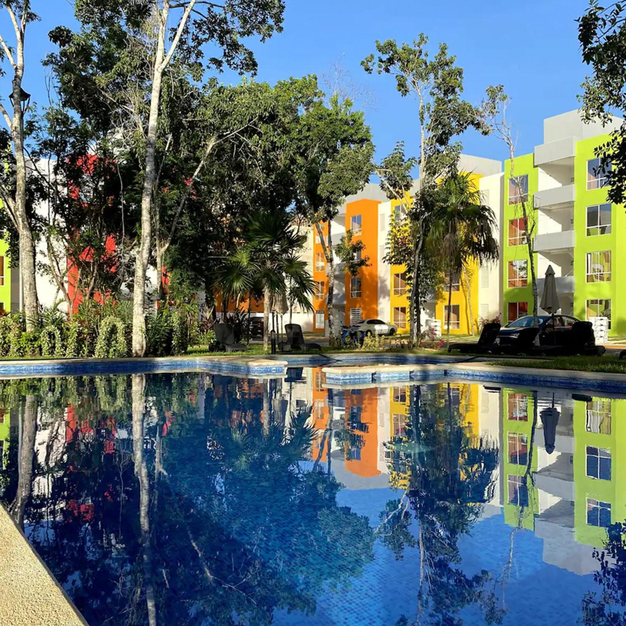 Bonito Departamento En Privada Con Alberca Cancún