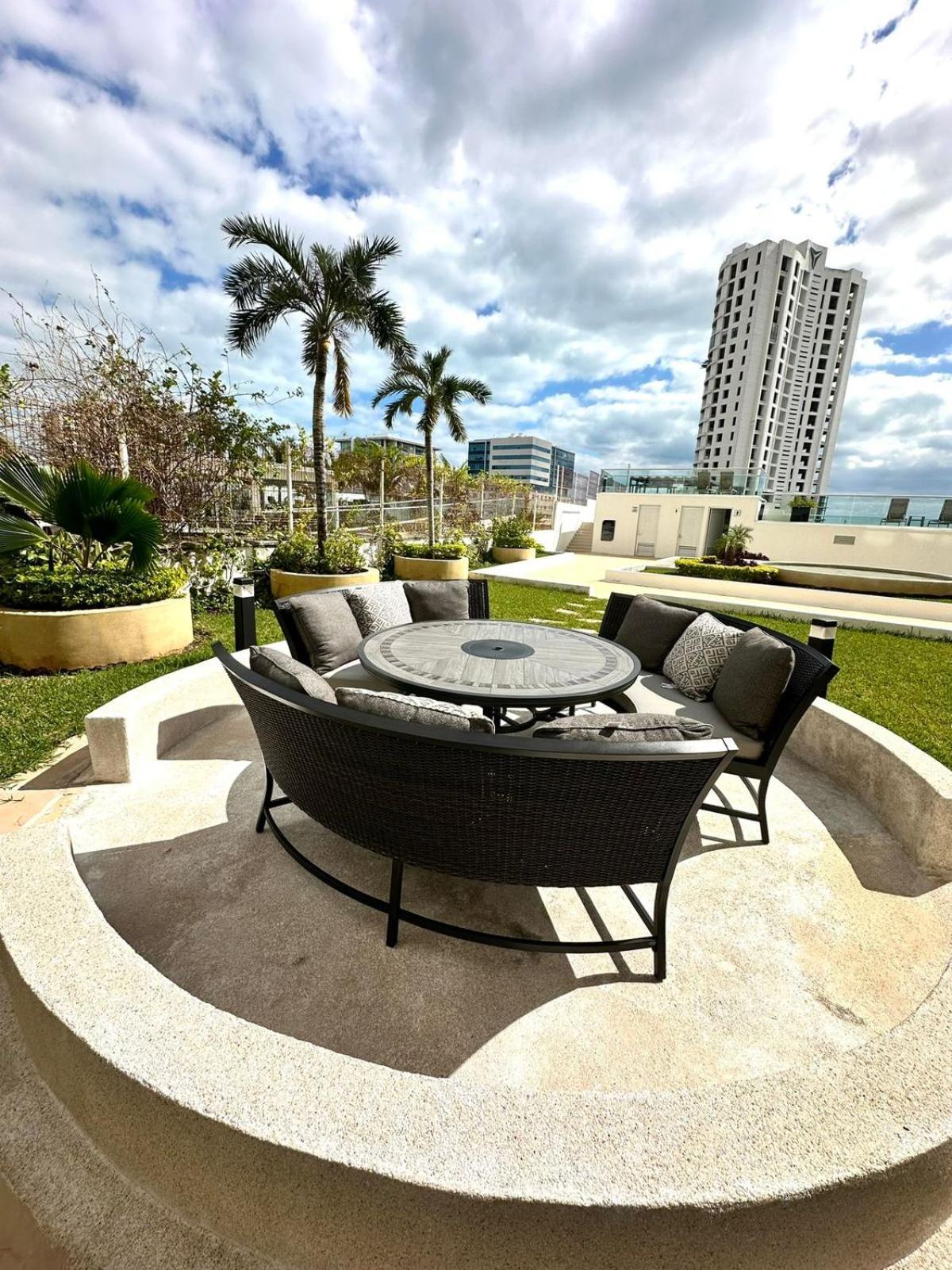 Plaza Apartamento