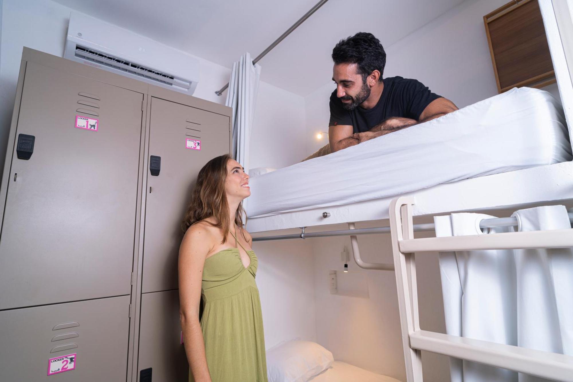 Digital Nomads & Coliving Hostal *