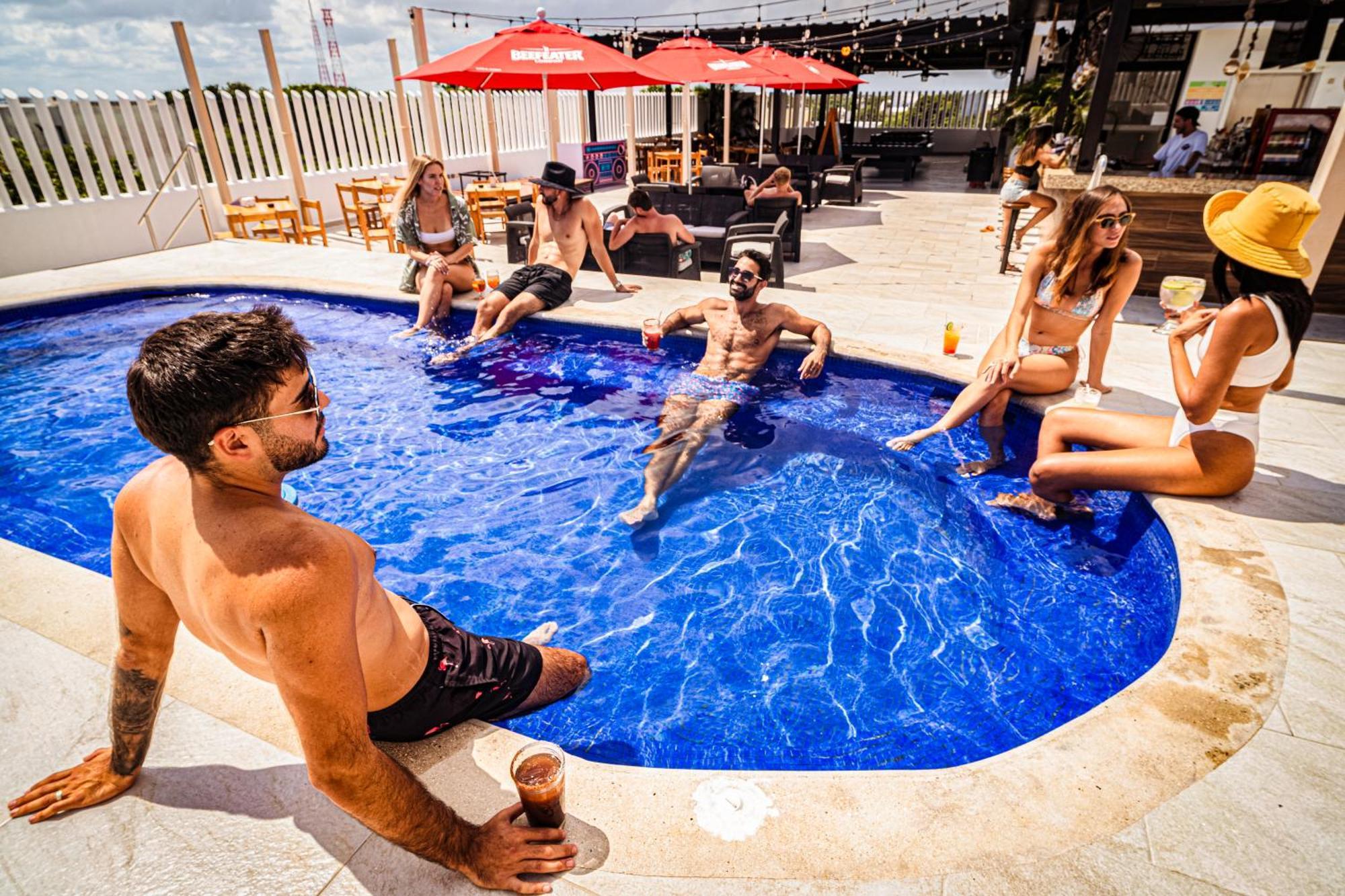 Digital Nomads & Coliving Hostal *