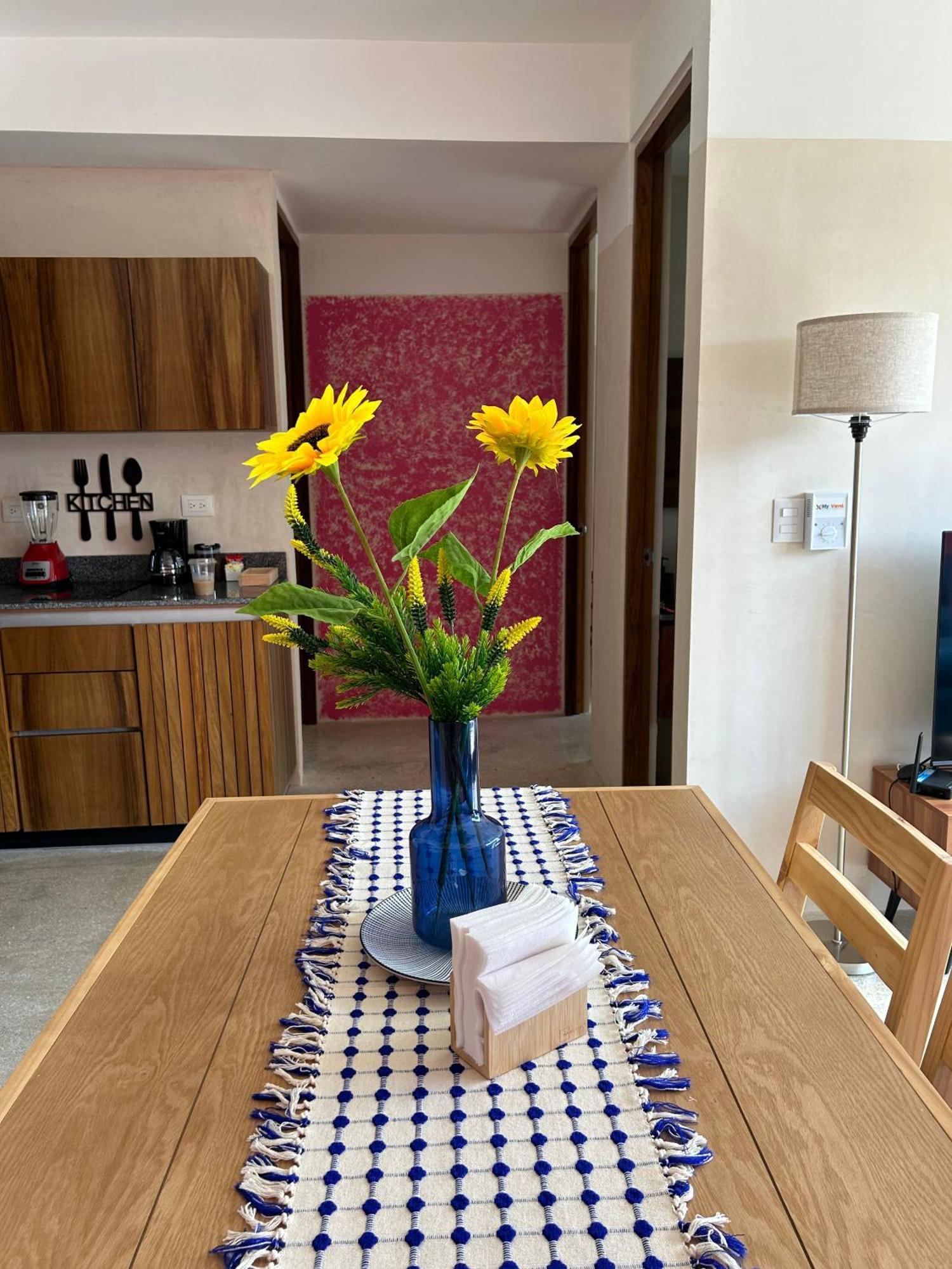 Chic Mexican 2br In The Heart Of