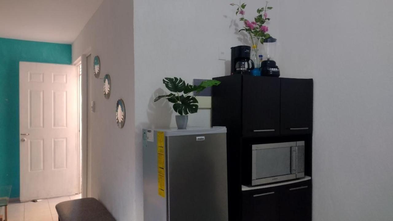 Turquoise Comfort Haven Apartment *