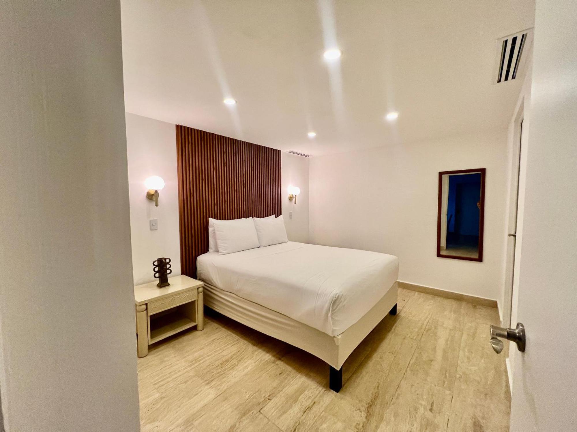 Oceanfront Paradise In Zone Apartamento