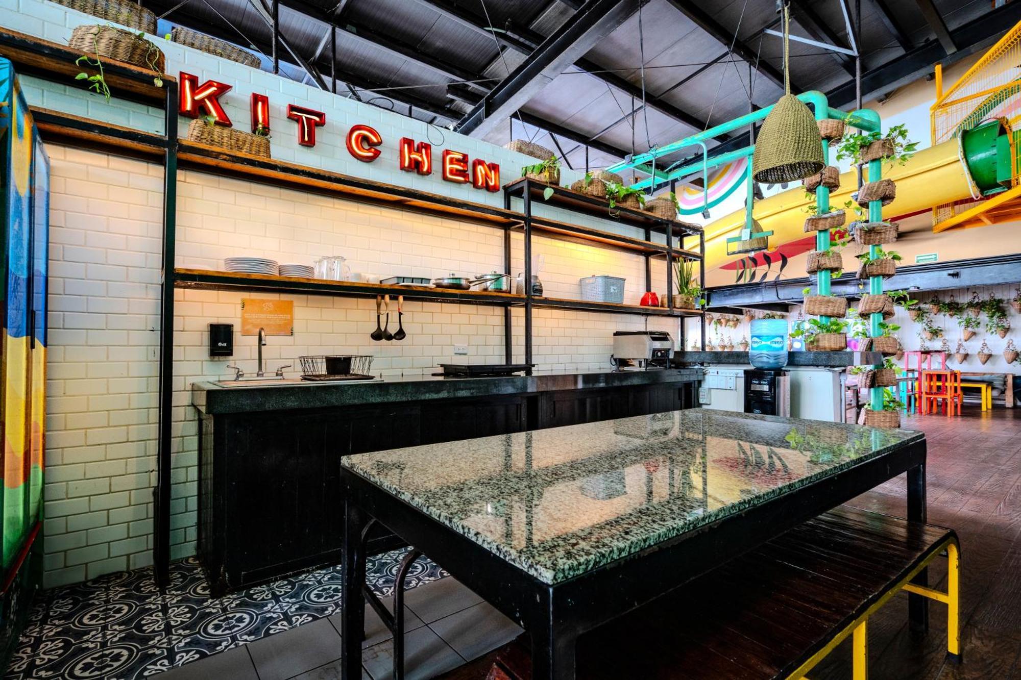 Mayan Monkey - Social (adults Only) Hostel
