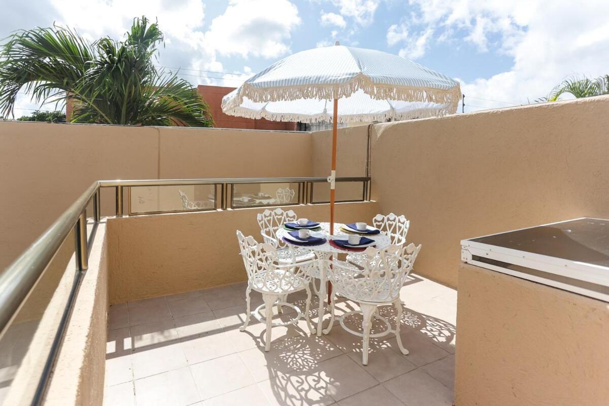 Downtown For 7 Guests, Access To Pool! *