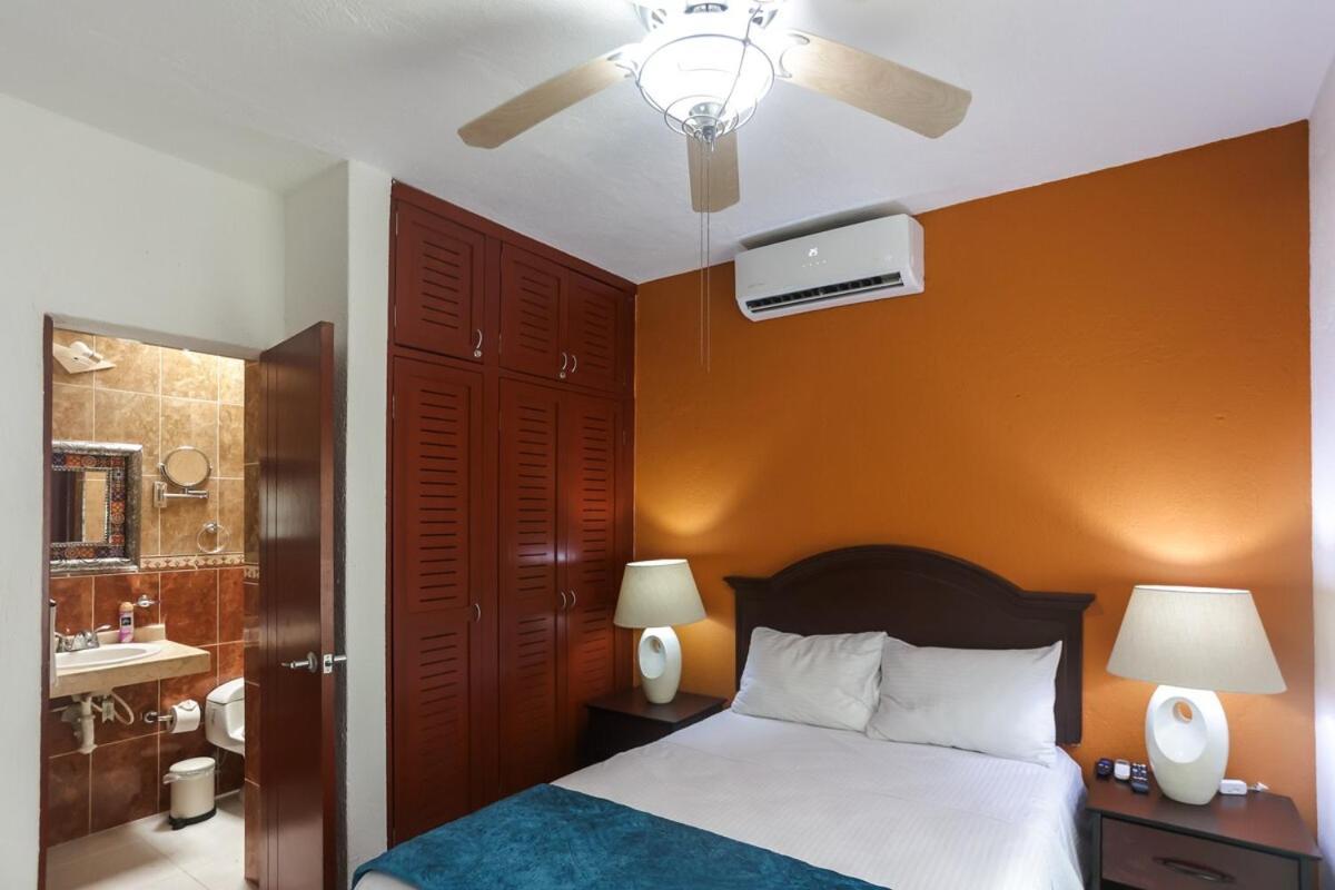 Downtown For 7 Guests, Access To Pool!
