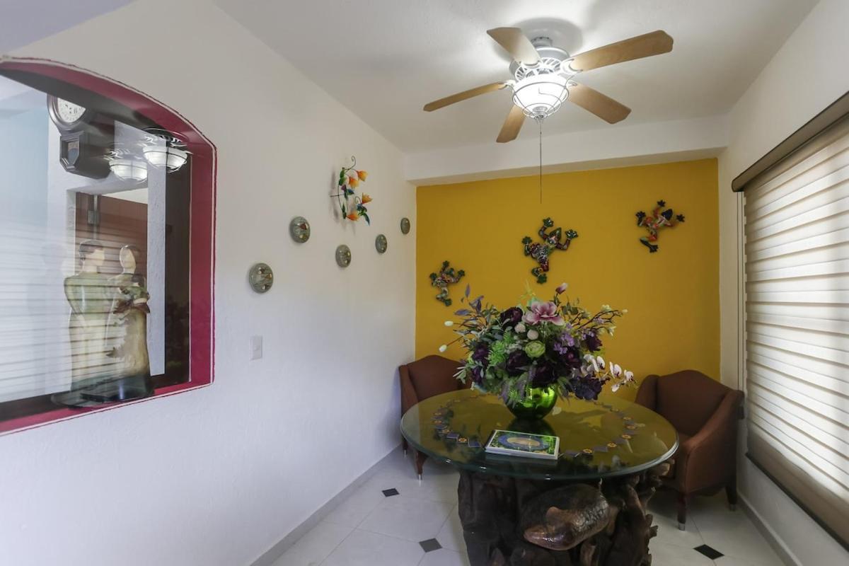 Downtown For 7 Guests, Access To Pool! Сasa de vacaciones