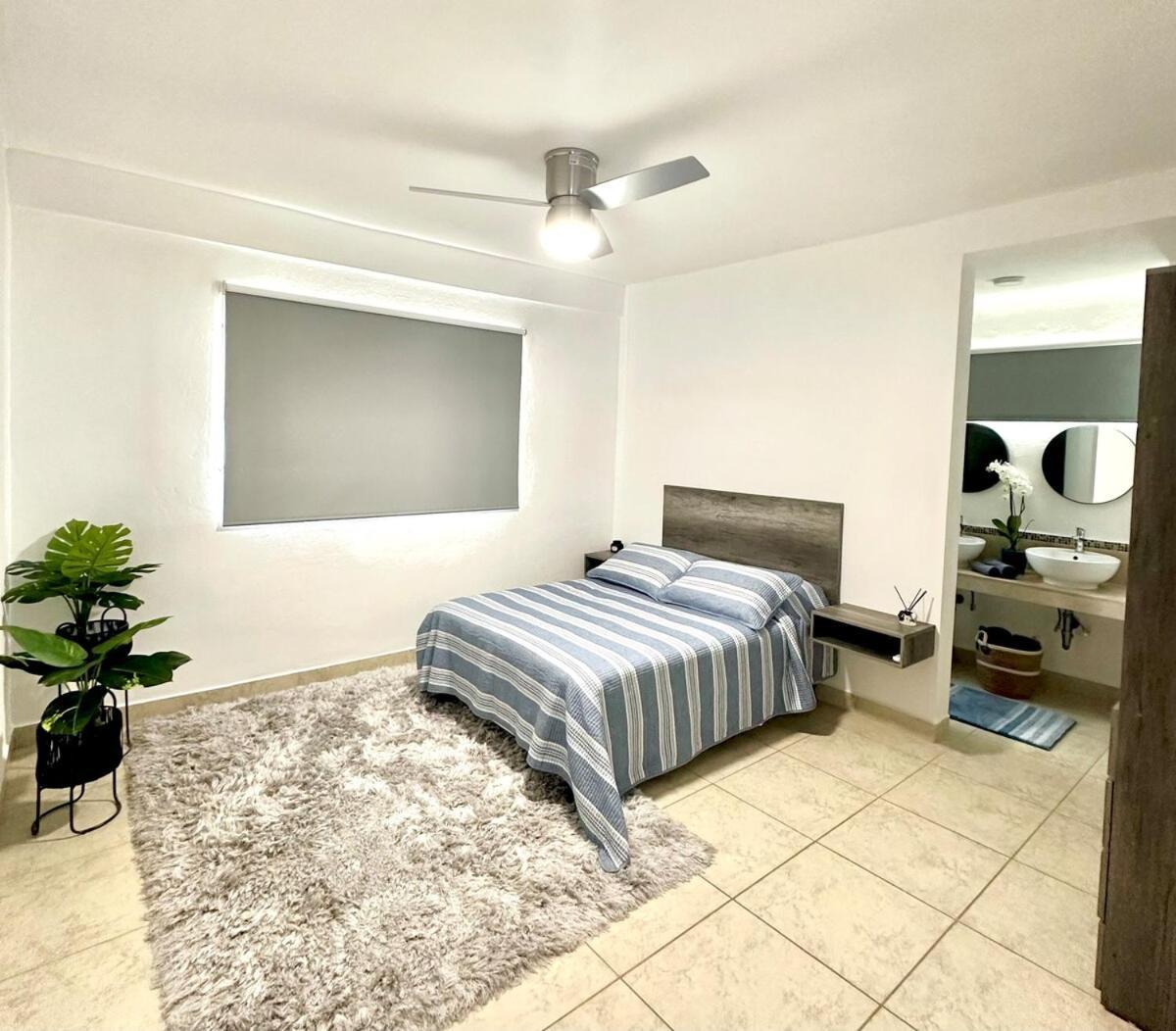 Modern, Downtown Apartment, 2br, 2bth, With Pool Cancún