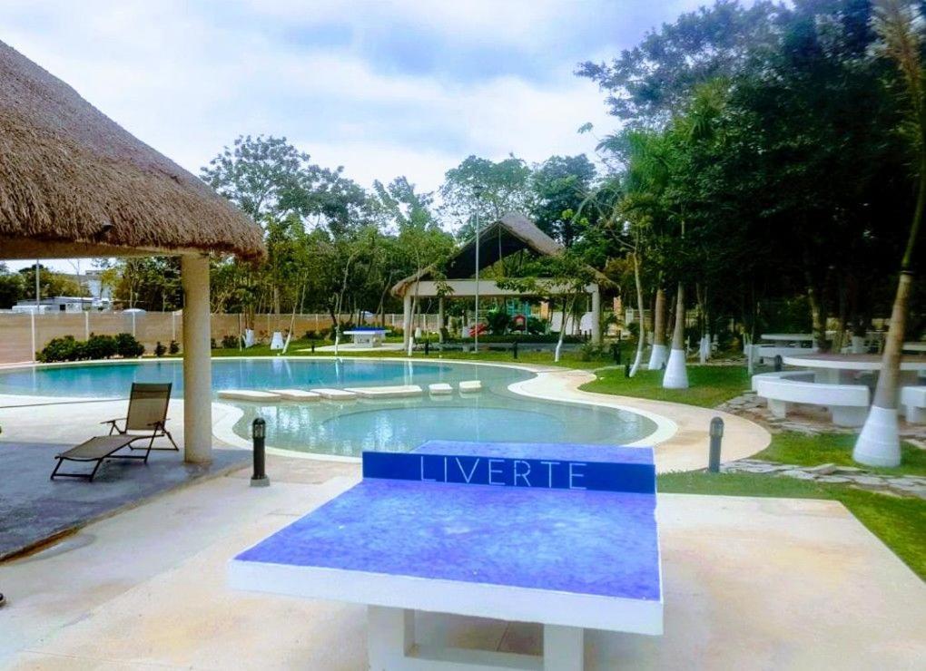 Modern, Downtown Apartment, 2br, 2bth, With Pool *