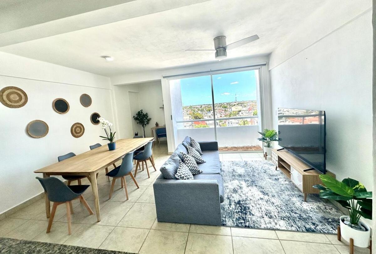 Modern, Downtown Apartment, 2br, 2bth, With Pool * Cancún