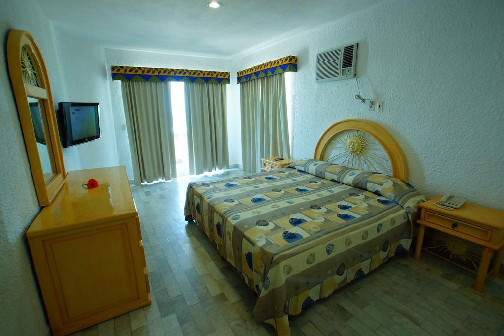 Imperial Perlas Hotel 3*
