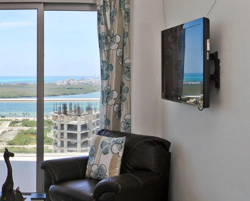 Barcelona Tower Hotel Cancún