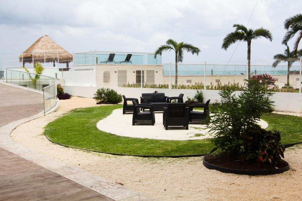 Barcelona Tower Hotel Cancún