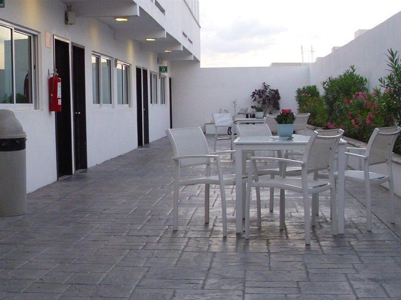 Hotel Del Sol 3*