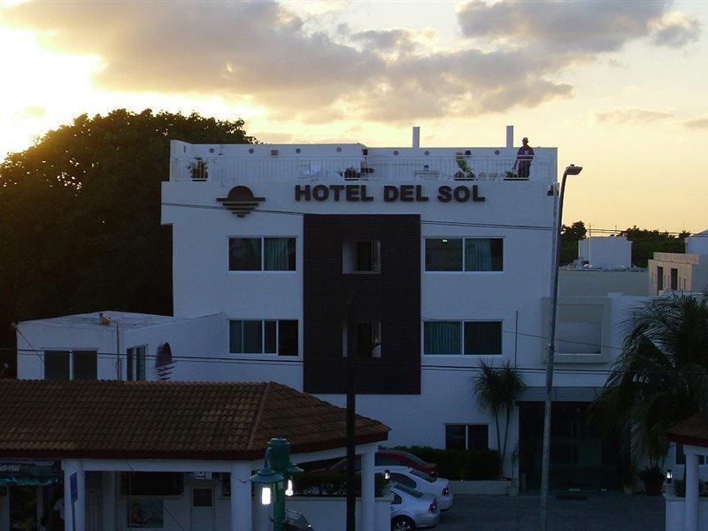 Hotel Del Sol 3*