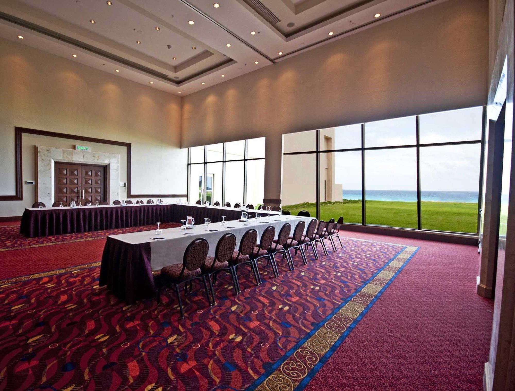 Hilton Golf & 5*